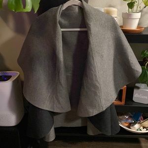 Steve Madden black/grey poncho